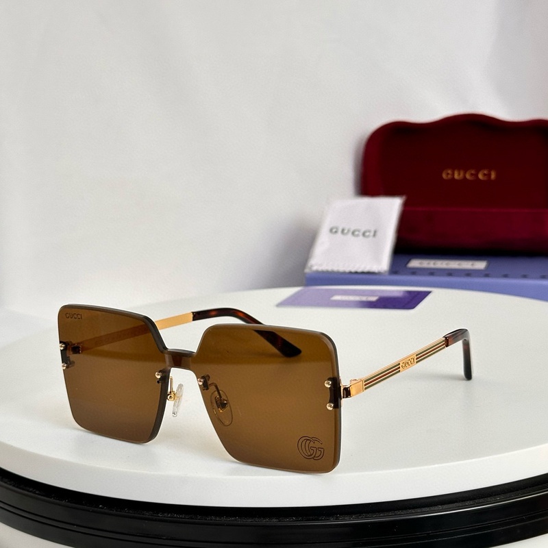 Gucci Sunglasses 347